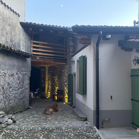 Appartamento La Dimora Di Rosa E Amelia Songavazzo Esterno foto